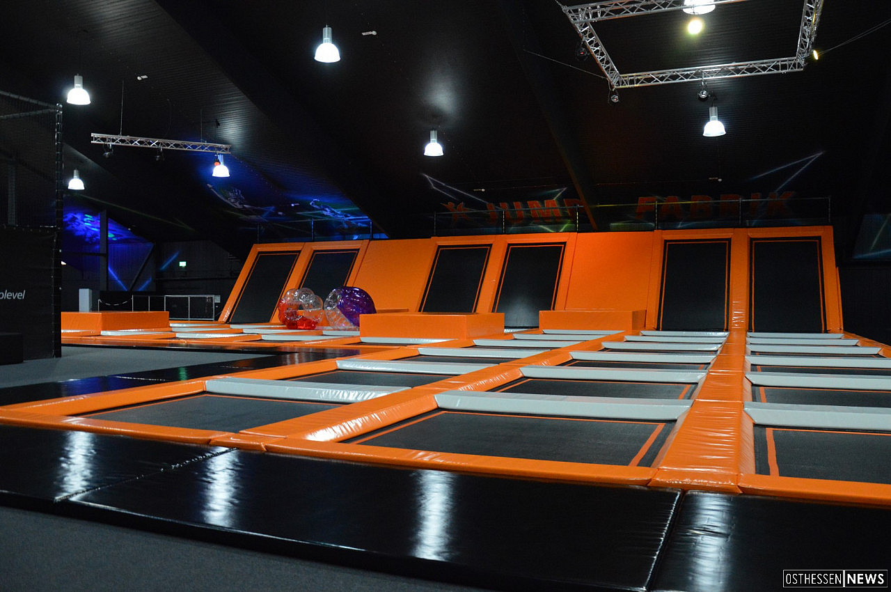 Osthessens größte Trampolinhalle Spring ins Glück "Jump Fabrik" mit