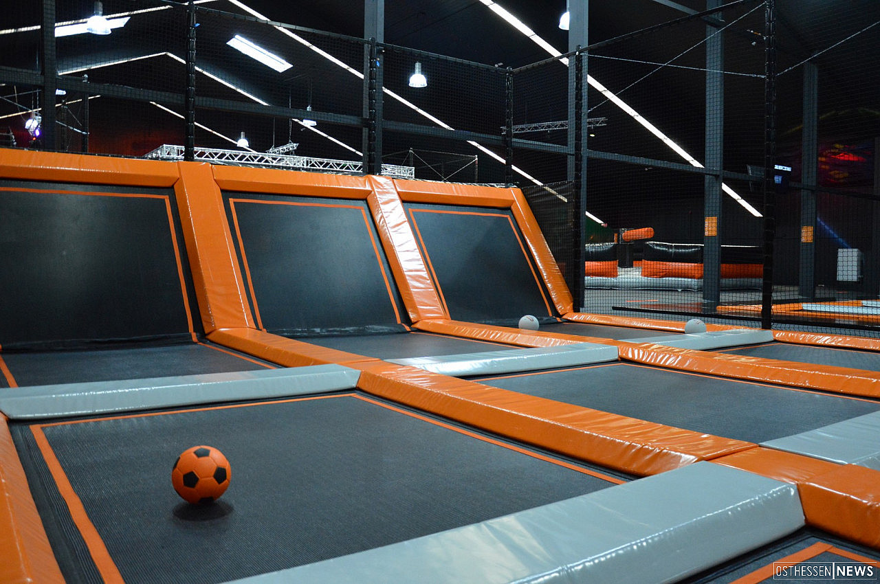 Osthessens größte Trampolinhalle Spring ins Glück "Jump Fabrik" mit