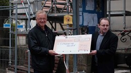 Bauarbeiten am Kirchturm starten - 200.000 Euro Spenden überreicht