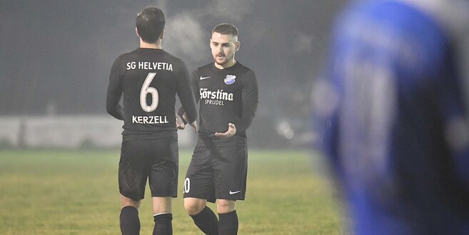 Aron Loui Jahn (r.) erzielte einen lupenreinen Hattrick und bedankte sich bei seinem kongenialen Partner Mikael Avanesian