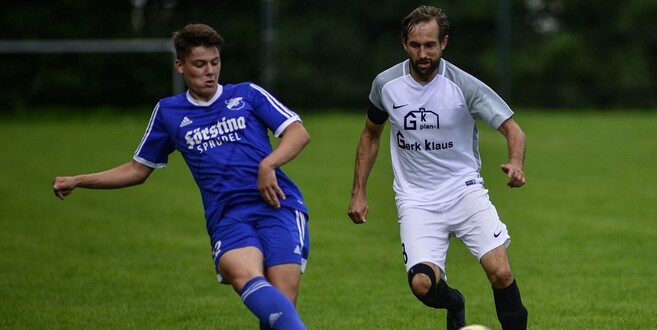 Marc Friedel (r.) wird ab der kommenden Saison Spielertrainer der SG Niederaula/Kerspenhausen