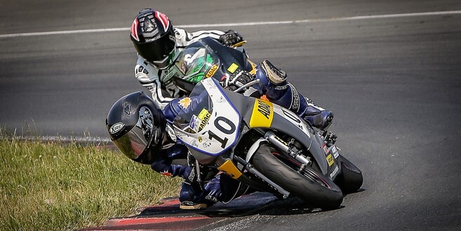 Fuhr auf dem Sachsenring auf Rang drei: Valentino Herrlich (vorne) aus Hofbieber-Langenbieber.