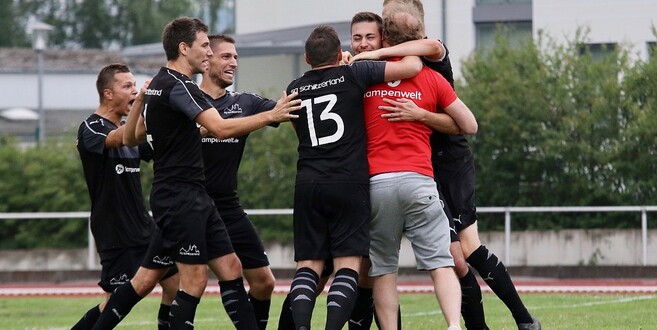 Die SG Schlitzerland feierte im Juni die Rückkehr in die Gruppenliga über die Relegation