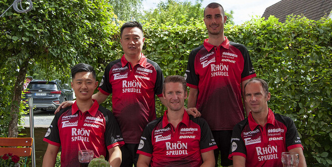 Der Kader des TTC RhönSprudel Fulda-Maberzell (v.l.): Fan Bo Meng, Trainer Qing Yu Meng, Ruwen Filus, Tomislav Pucar, Thomas Keinath.