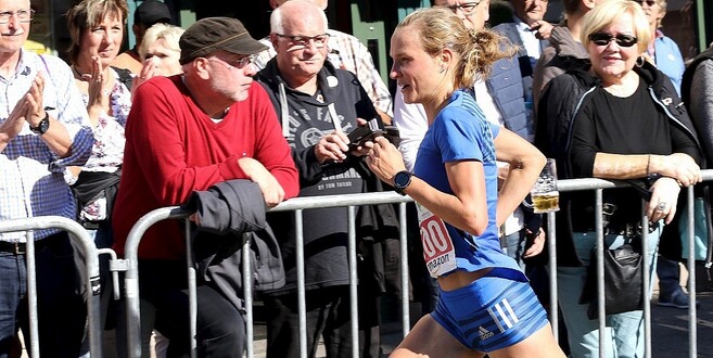 Sieben Jahre nach ihrem ersten Marathonstart in Düsseldorf kehrt Anna Hahner in die Bundeshauptstadt zurück