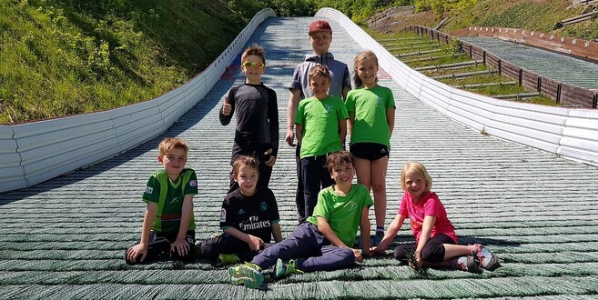 Bei bestem Frühsommerwetter hielten die Rhönadler am Fuße der Kreuzbergschanzen ihr Trainingscamp ab