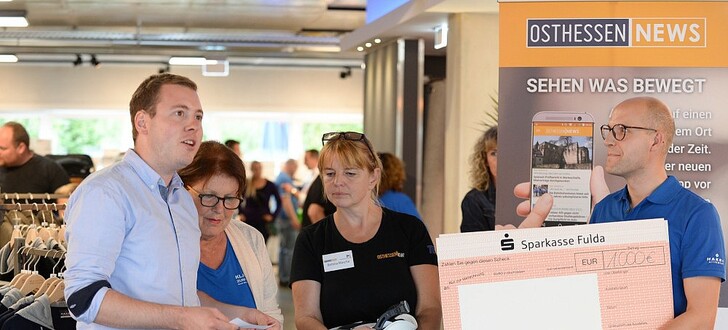 Christisn P. Stadtfeld (OSTHESSEN|NEWS Geschäftsleitung), Christa Wighardt (TEWI), Bettina Maschee (ON-Marketing) und Steffen Wighardt ( Geschäftsleitung TEWI).