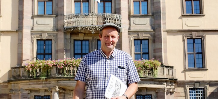 Immer unterwegs zwischen Stadtschloss und Baustelle: so kennt man Adrian Hehl in Fulda