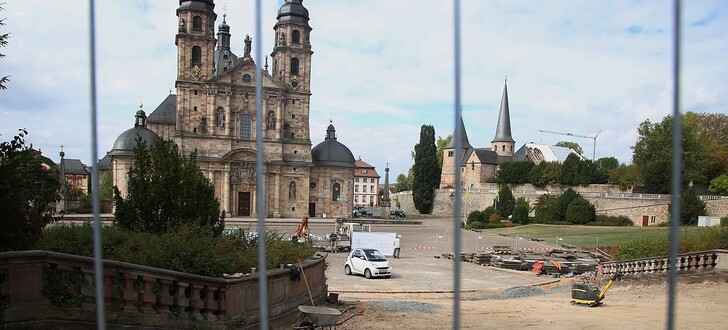 Der normale Zugang über die Treppe zum Dom ist für die nächsten Wochen gesperrt
