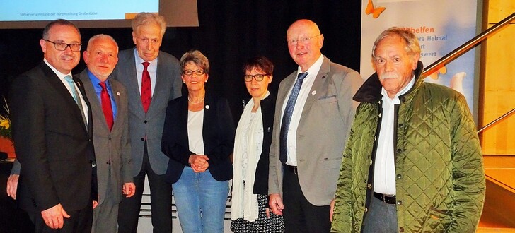 Voller Lust aufs Leben (v.li.): Jürgen Bien, Klaus Schönherr, Henning Scherf, Silvia Hillenbrand, Heike Münker, Werner Leister und Karl-Heinz Buus.