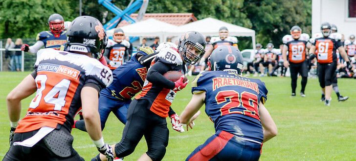 Auf dem Weg Richtung Touchdown: Hermann Friesen (Nr. 80) ließ viel Grün hinter sich und erhöhte für die Fulda Saints.