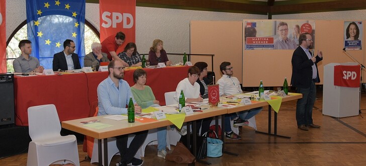 Der Unterbezirksparteitag der SPD am Samstag: Themen wie Tempolimit auf Deutschen Autobahnen oder die Ergebnisse der Landtagswahlen führten zu Diskussionen.