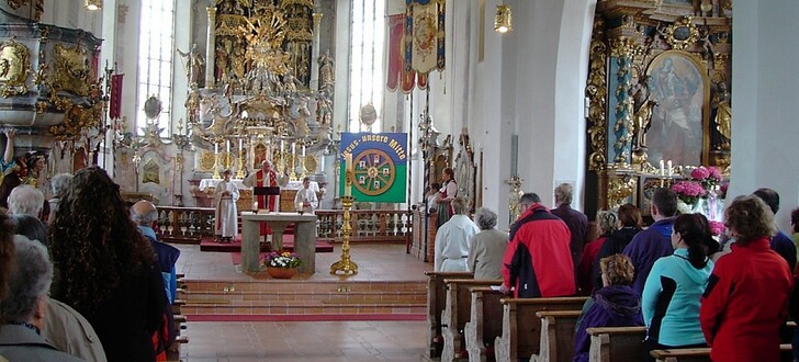 Die Landessynode verabschiedete das Kirchengesetz über die Errichtung der Kirchenkreise Hersfeld-Rotenburg, Hofgeismar-Wolfhagen, Kinzigtal, SchwalmEder und Werra-Meißner.