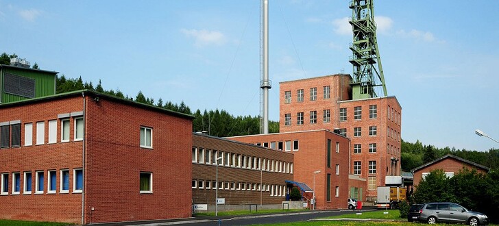1972 hat K+S die erste Untertage-Deponie weltweit nahe dem hessischen Herfa in Betrieb genommen. 1995 folgte eine zweite Deponie in Zielitz in Sachsen-Anhalt....