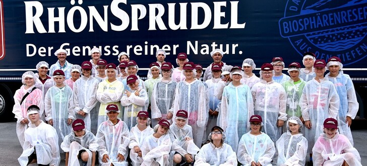 Einer der Höhepunkte des RhönSprudel Biosphären-Camps war die Betriebsbesichtigung des MineralBrunnen RhönSprudel.