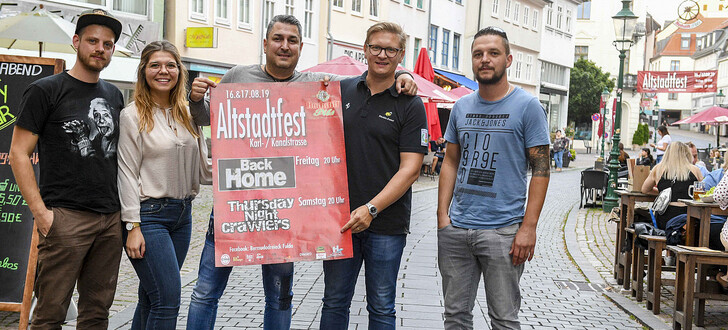Die Gastronomen des Bermudadreiecks freuen sich schon aufs Wochenende (von links): Marc Barth, Katharina Bazan, Andreas Muhl, Jochen Köhler und Korab Nivokazi.