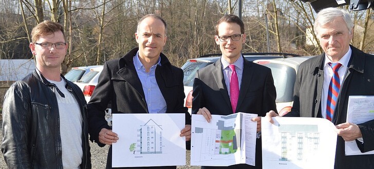 V.l.n.r. Thomas Theiler, Dipl.Ing. Christian Heil, Stadtbaurat Daniel Schreiner, Ob Gerhard Möller
