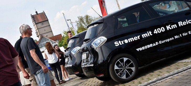 Rund 10.000 Besucher strömten zur Fahrzeugschau Elektromobilität in Bad Neustadt. Die achte Auflage der Publikumsmesse hat in diesem Jahr alle Rekorde gebrochen.