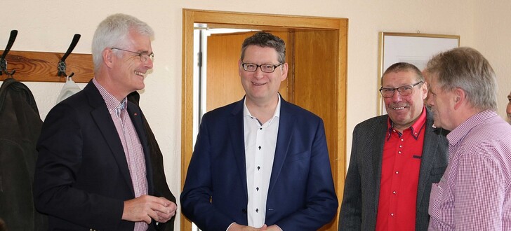 Thorsten Schäfer-Gümbel (TSG) wird von SPD-MDL Torsten Warnecke, Horst Habermehl und Carlo Bein begrüßt, von links