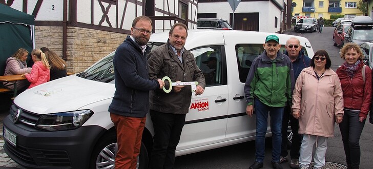 Von links: Stefan Burkard (Geschäftsführer der Tanner Diakonie), Dieter Ulrich (Vorstandsmitglied Tanner Trägerverein), Mario Somogyi undHelmut Krenzer (Klienten der Tanner Diakonie) Cornelia Heim und Heidrun Künzel (Mitarbeiter der Tanner Diakonie)