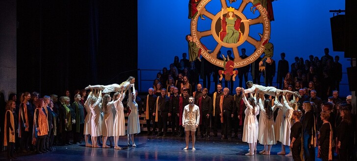„Carmina Burana IN MOTION“, so lautet der Titel des aktuellen Projektes des Städtischen Konzertchors Winfridia Fulda.